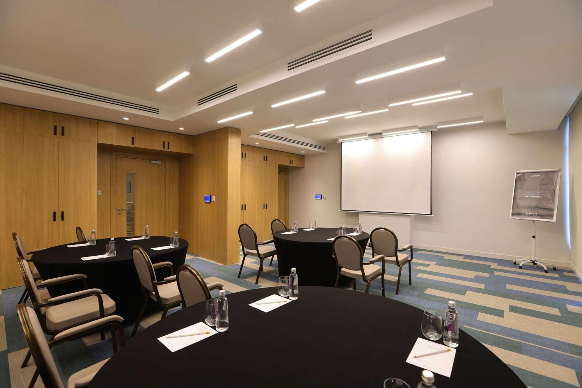 Radisson Hotel & Residence Riyadh Olaya Εξωτερικό φωτογραφία