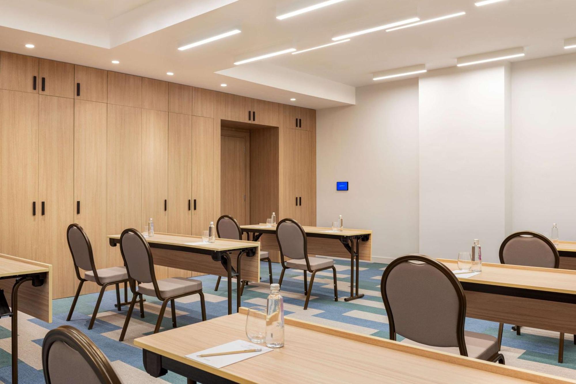 Radisson Hotel & Residence Riyadh Olaya Εξωτερικό φωτογραφία