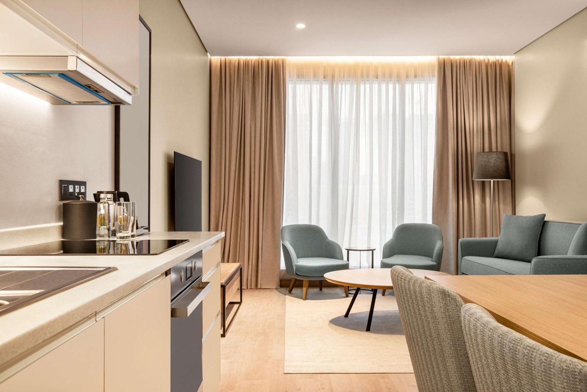 Radisson Hotel & Residence Riyadh Olaya Εξωτερικό φωτογραφία