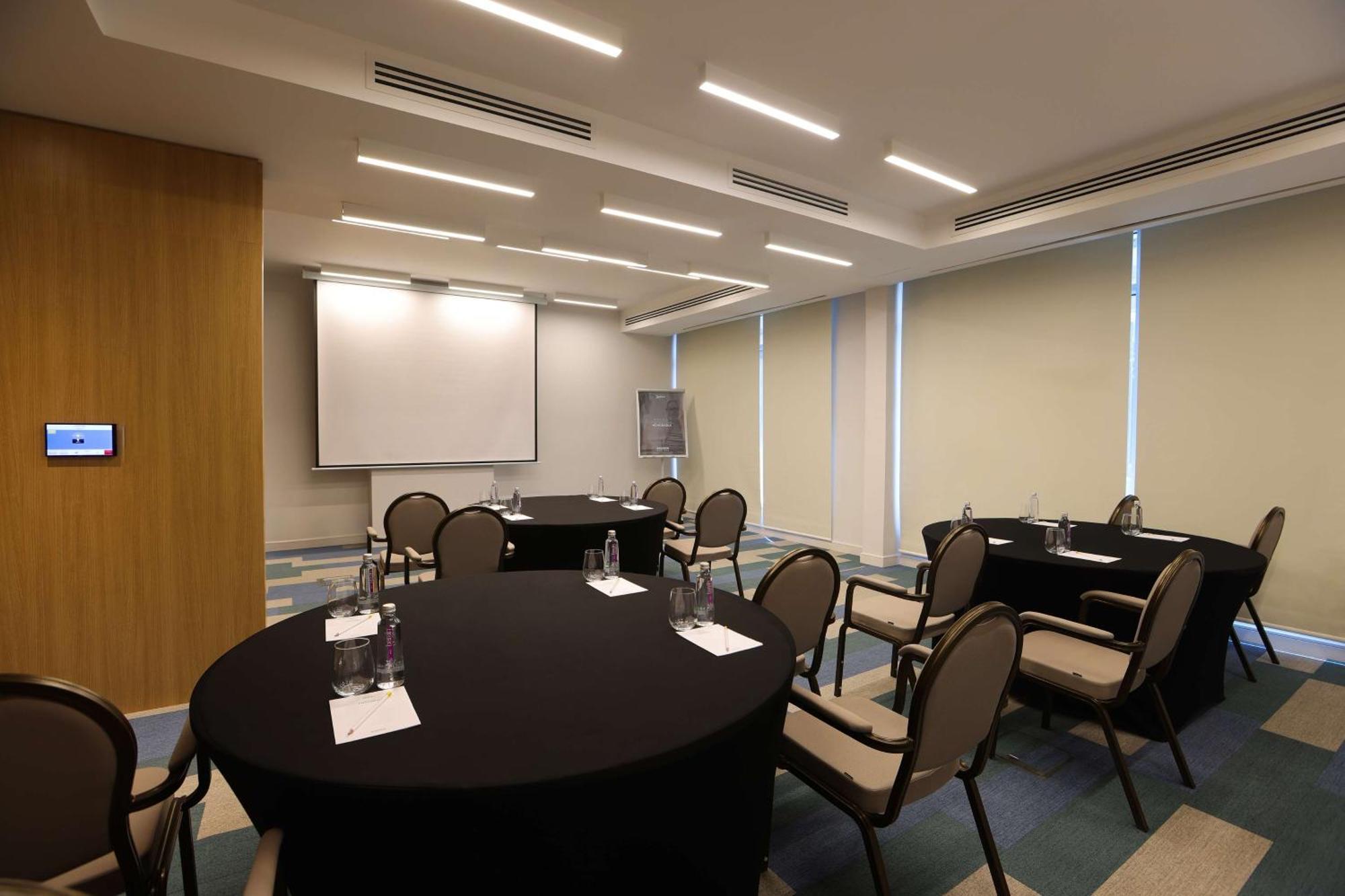 Radisson Hotel & Residence Riyadh Olaya Εξωτερικό φωτογραφία